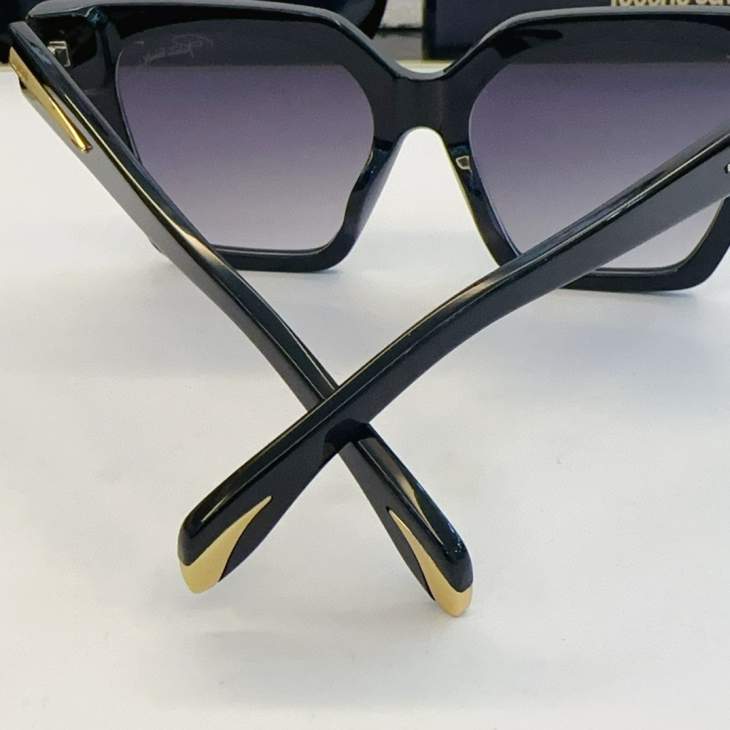Picture of Roberto Cavalli Sunglasses _SKUfw60563445fw